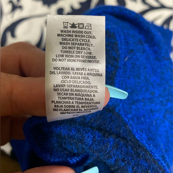 Blue long sleeve sweater boys size 4 - Picture 3 of 4